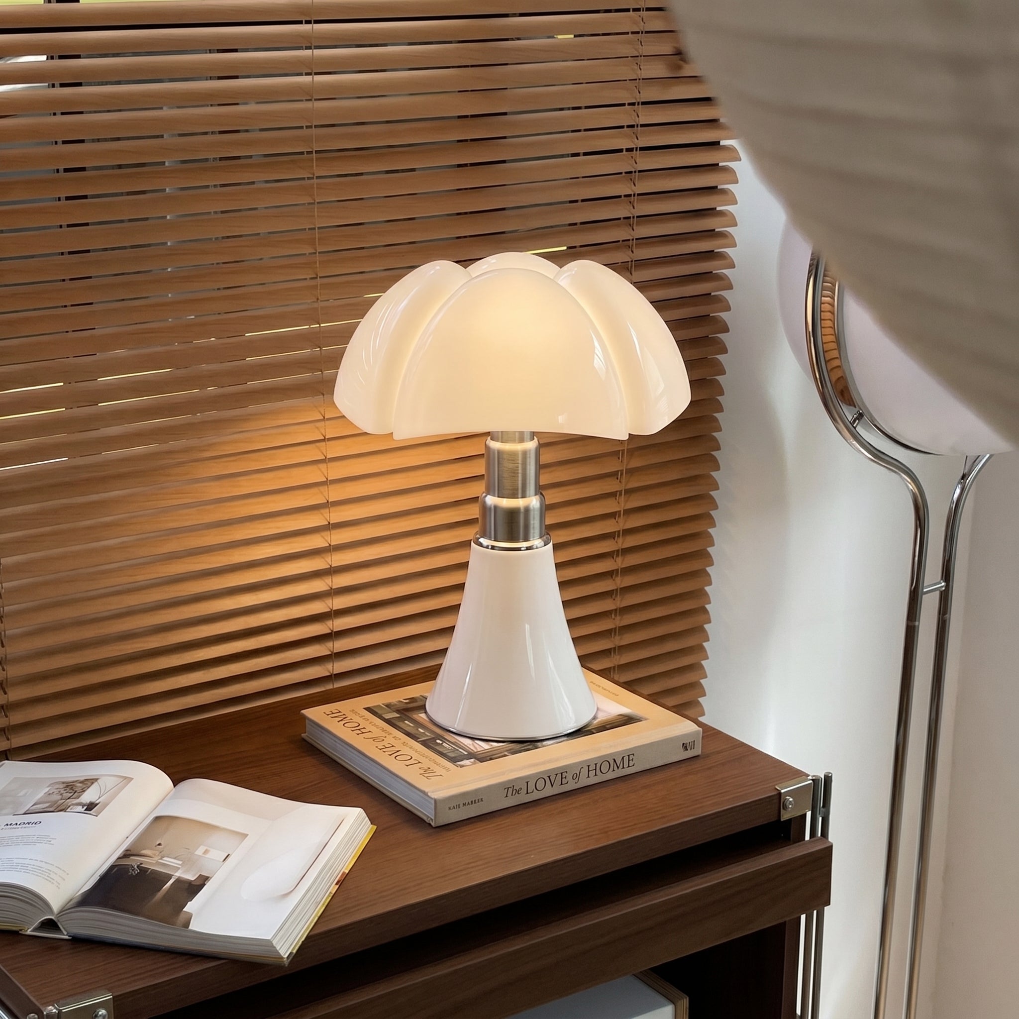 Flowerleaf Table Lamp