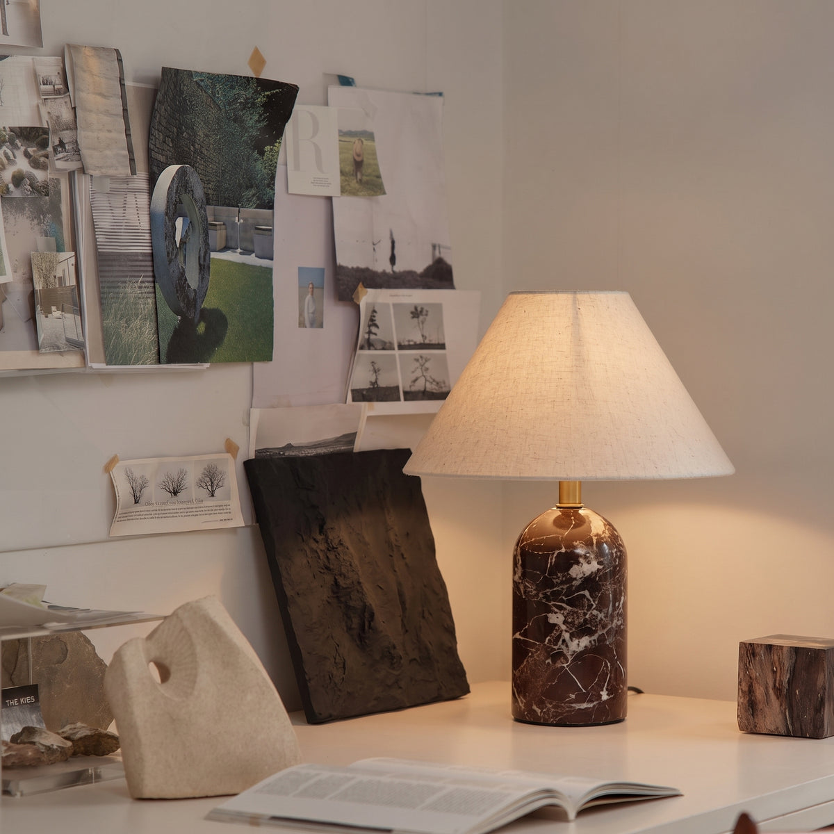 Lampe à poser Isa en marbre et soie
