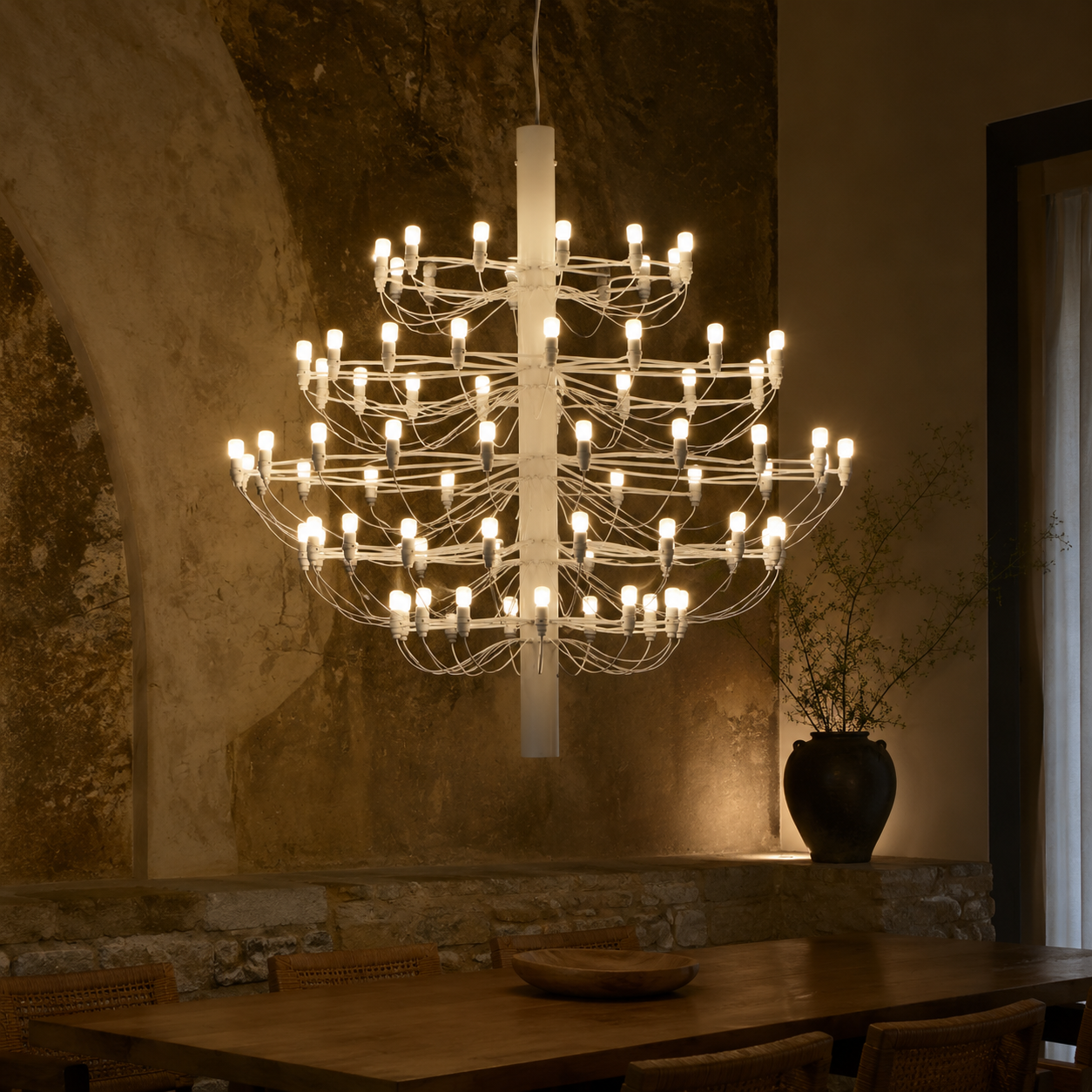 Italiensk middelalderlig designerkronelampe