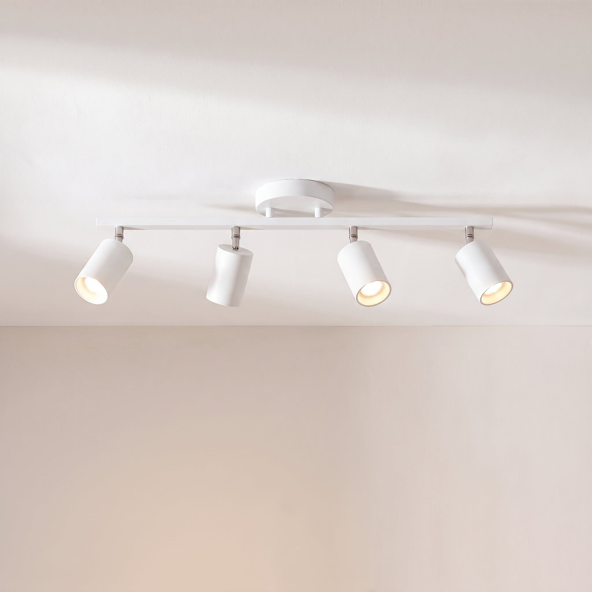 Plafonnier moderne à 4 ampoules
