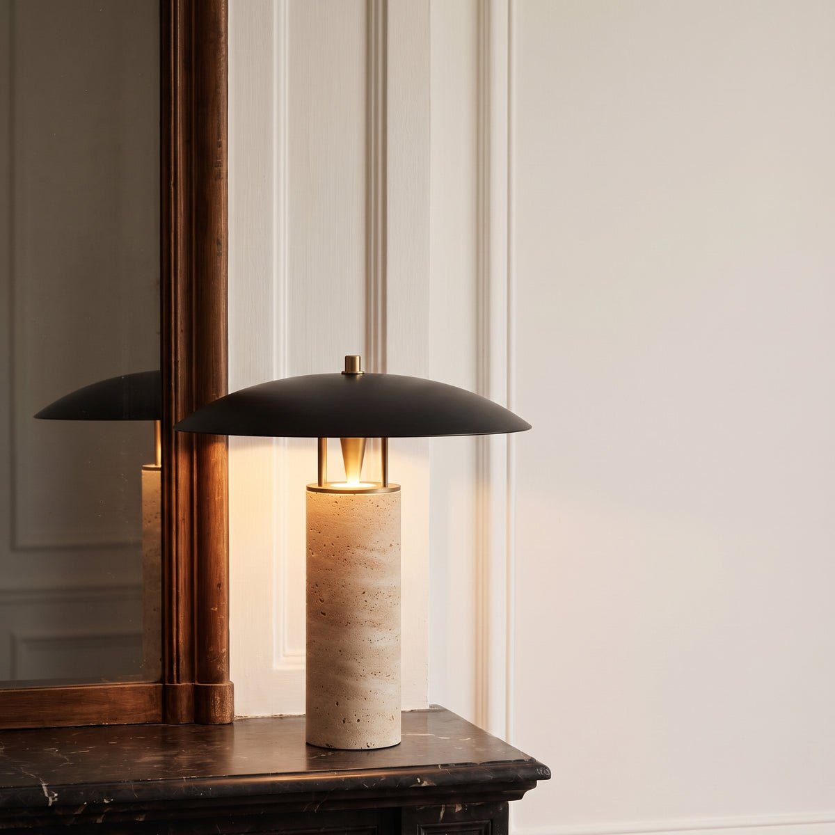 Lampe à poser Calypso en travertin