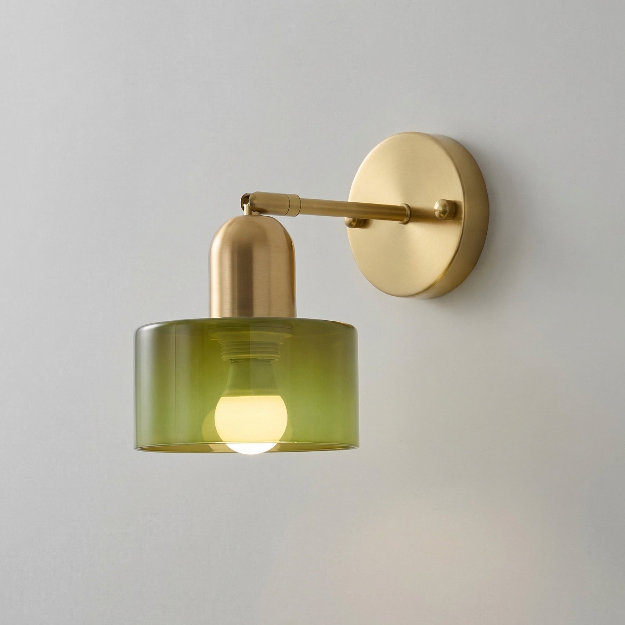 Vägglampa i färgat Bauhaus-glas