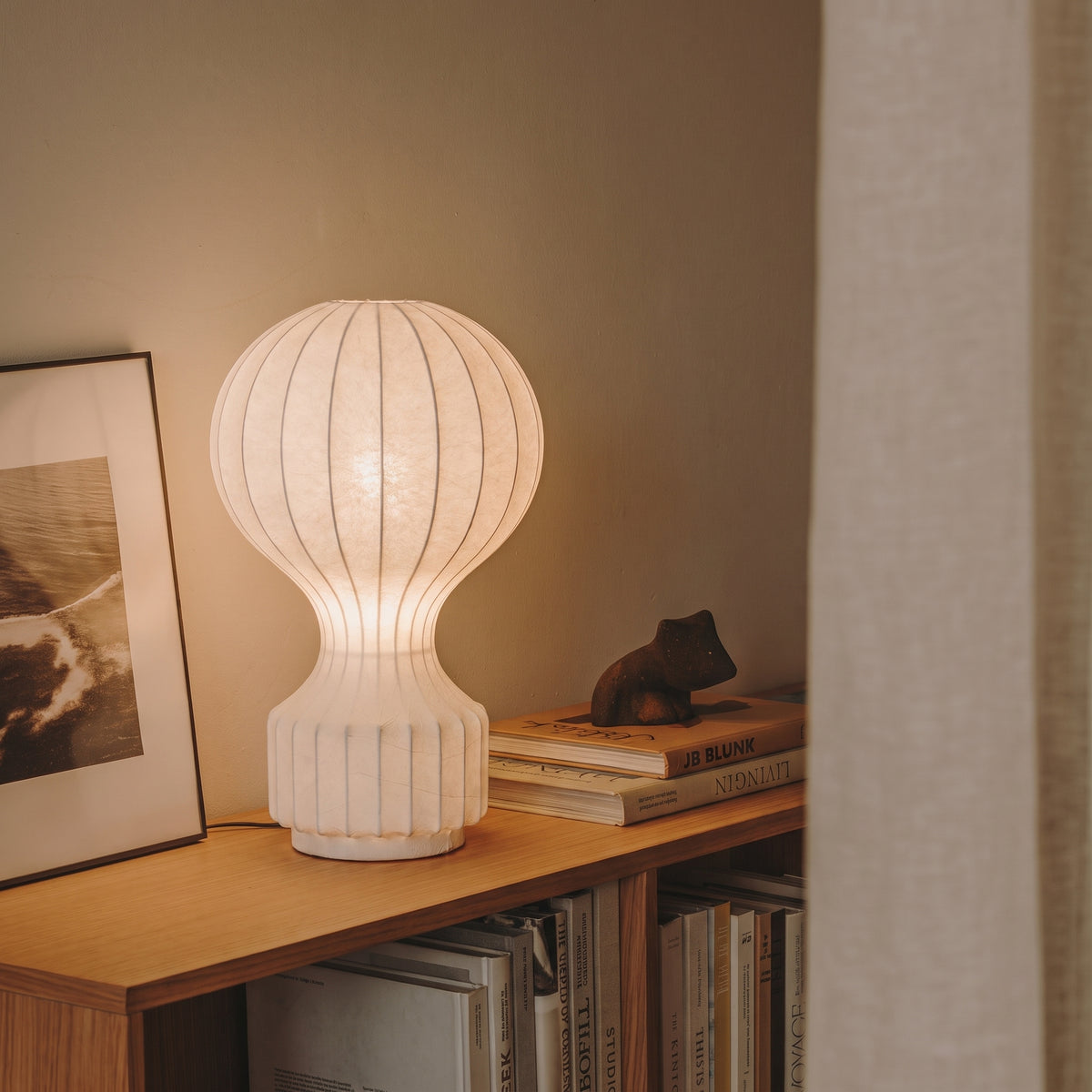 Lampada da tavolo in seta fatta a mano