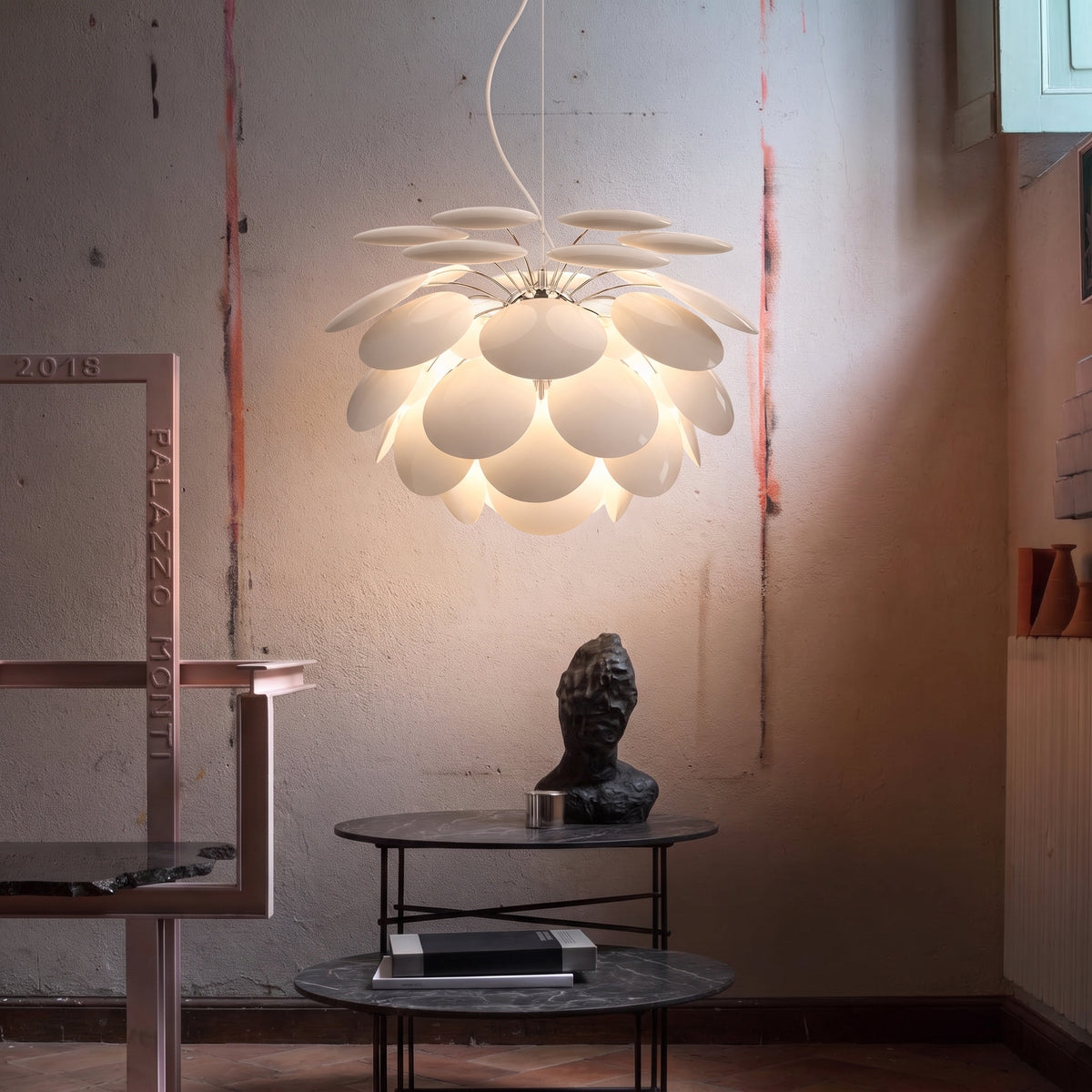 Lampada a sospensione Hasra a forma di pigna