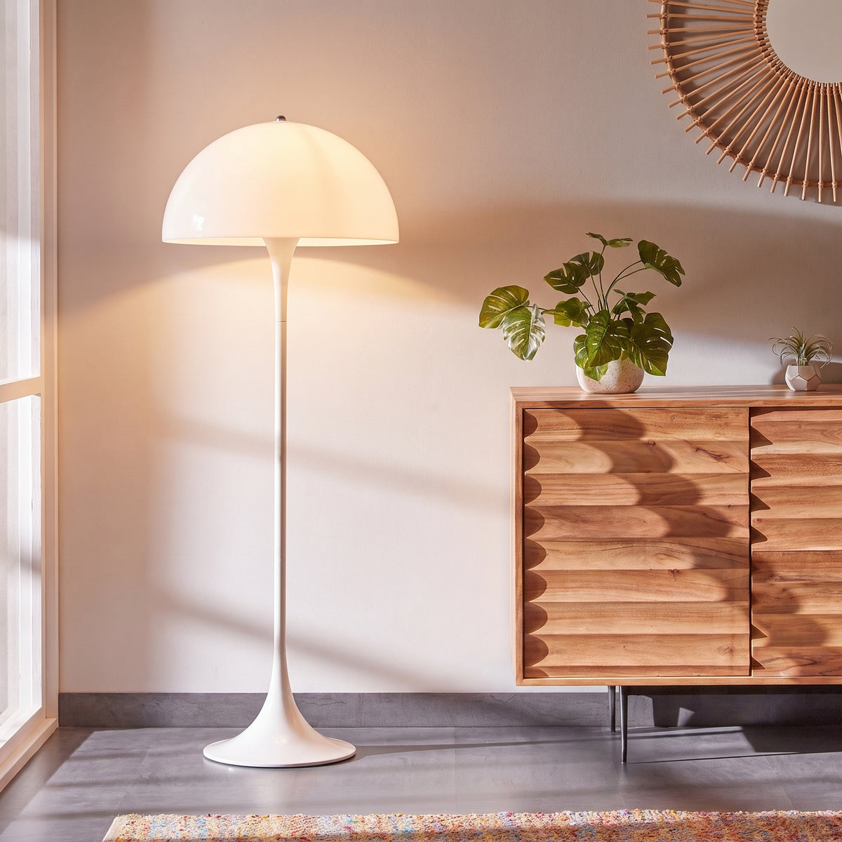 Svampeformet gulvlampe