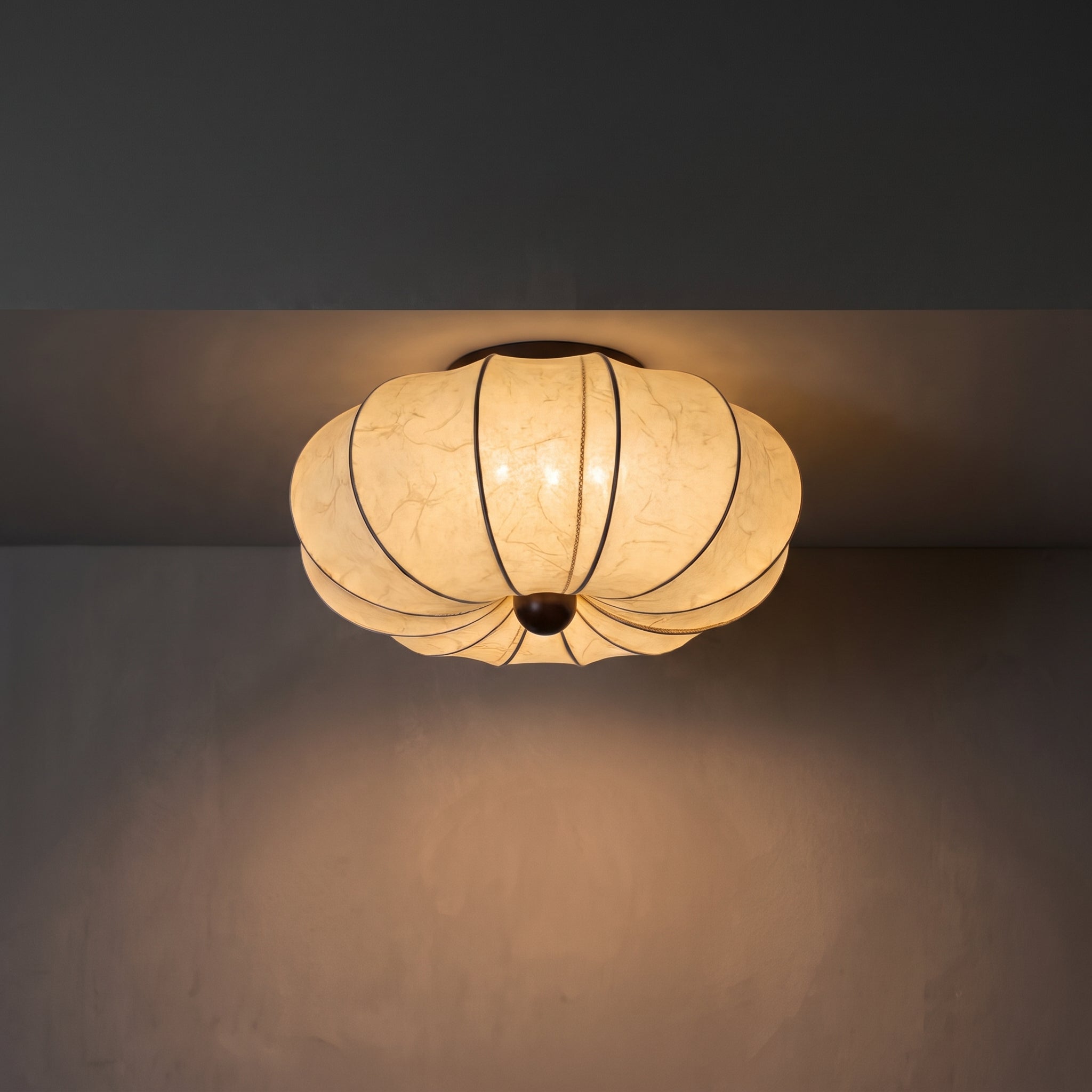 Middelalderlig loftslampe i silke