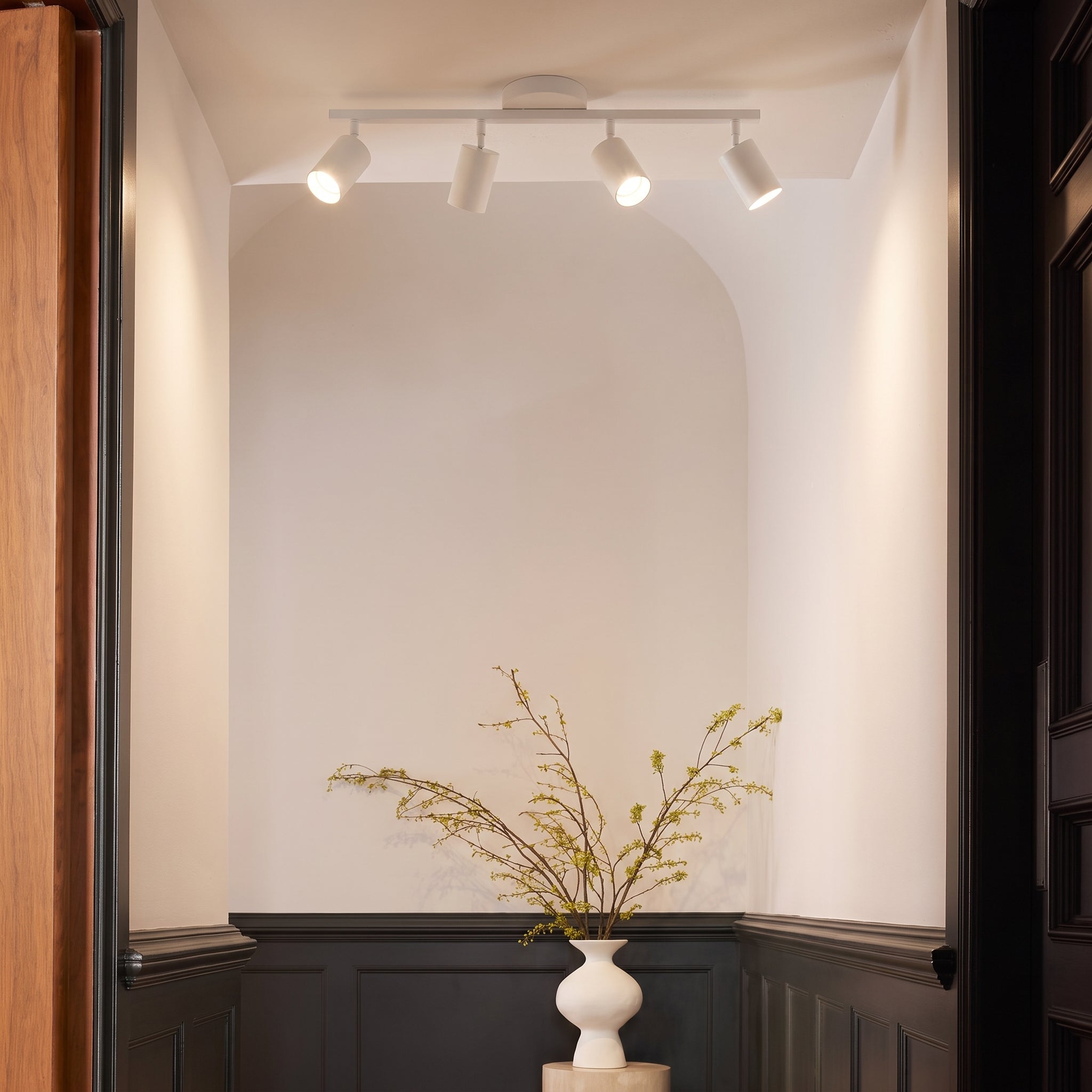 Moderne loftslampe med 4 lyskilder