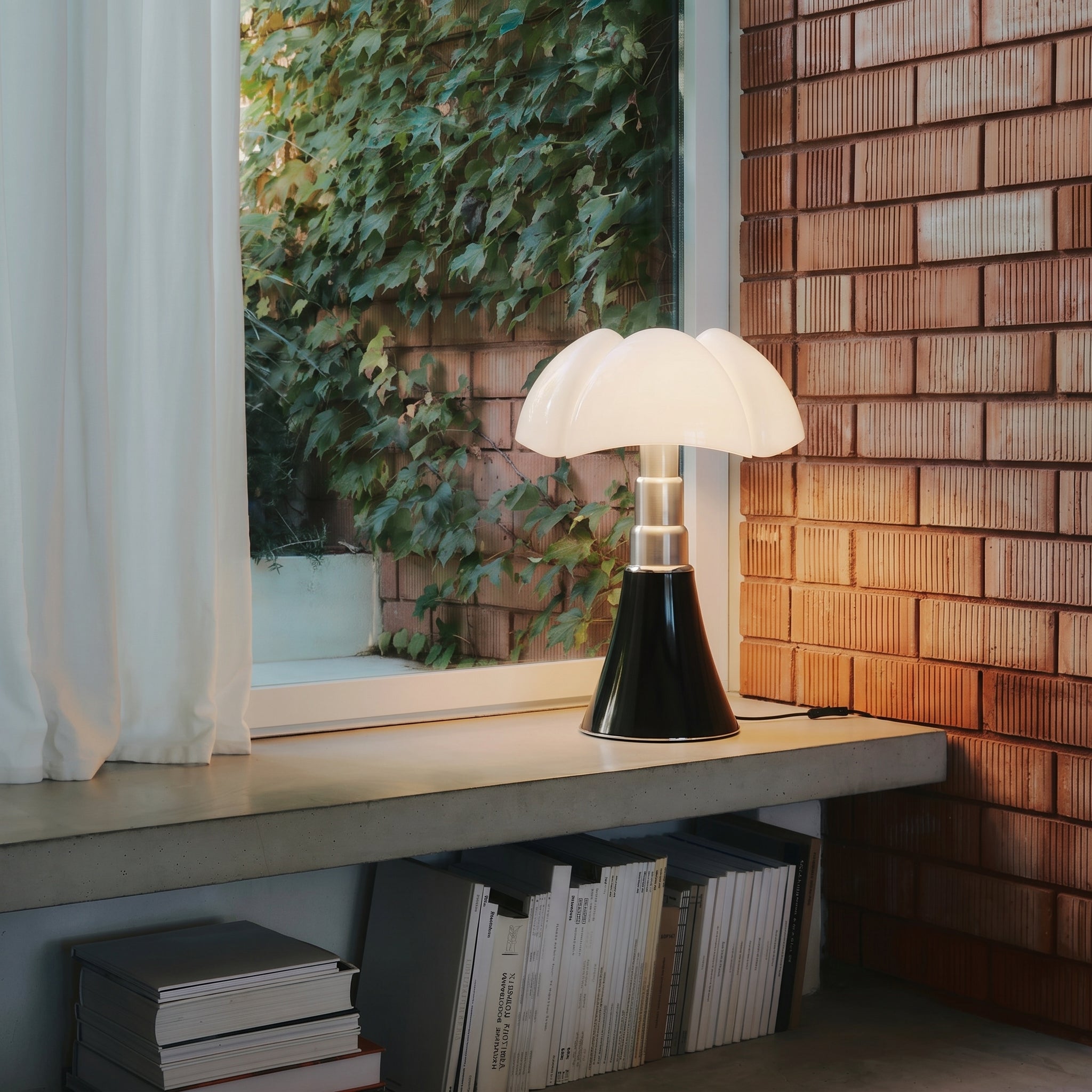 Flowerleaf Table Lamp