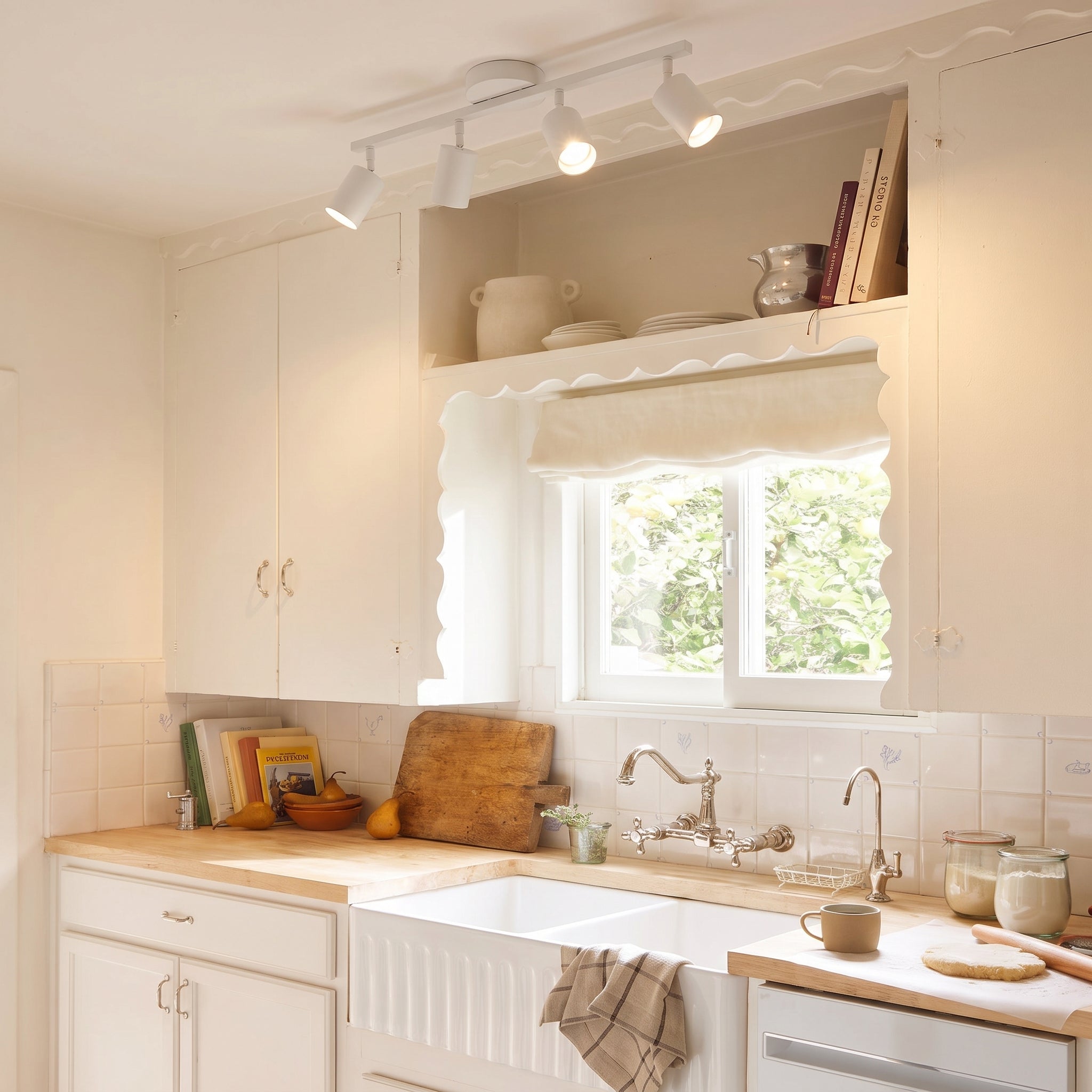 Moderne loftslampe med 4 lyskilder