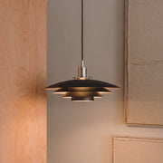 Suspension étagée en métal