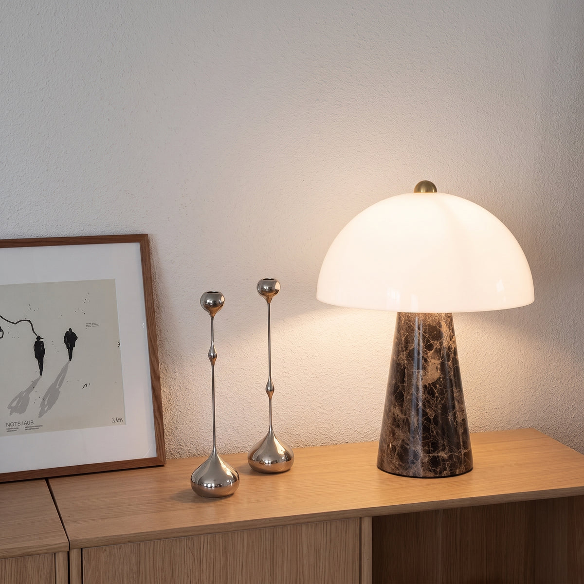 Lampe à poser en marbre massif