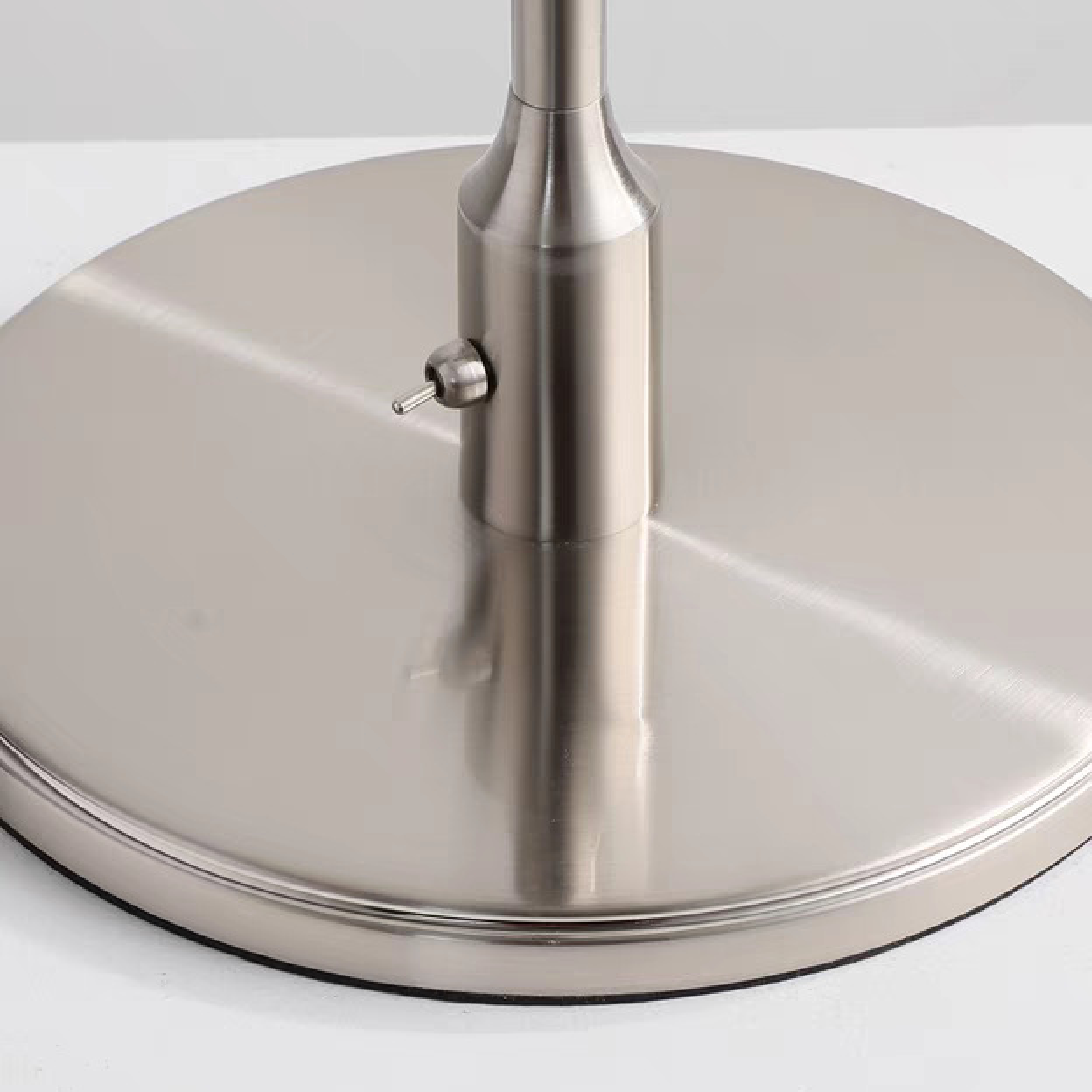 Svensk designbordslampa