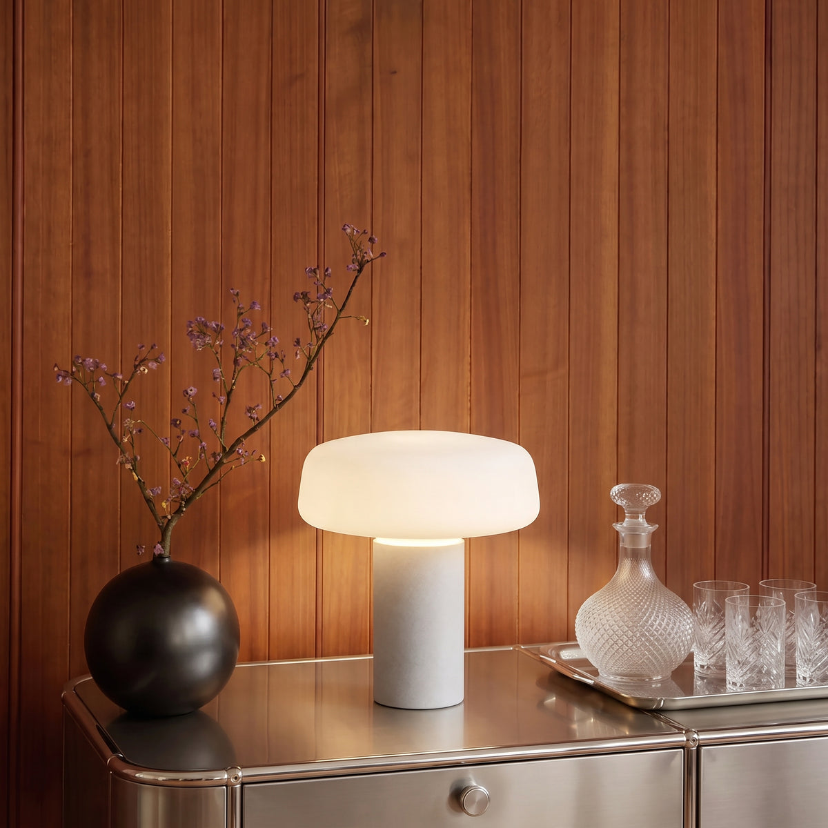 Lampe à poser Velka en marbre, style danois