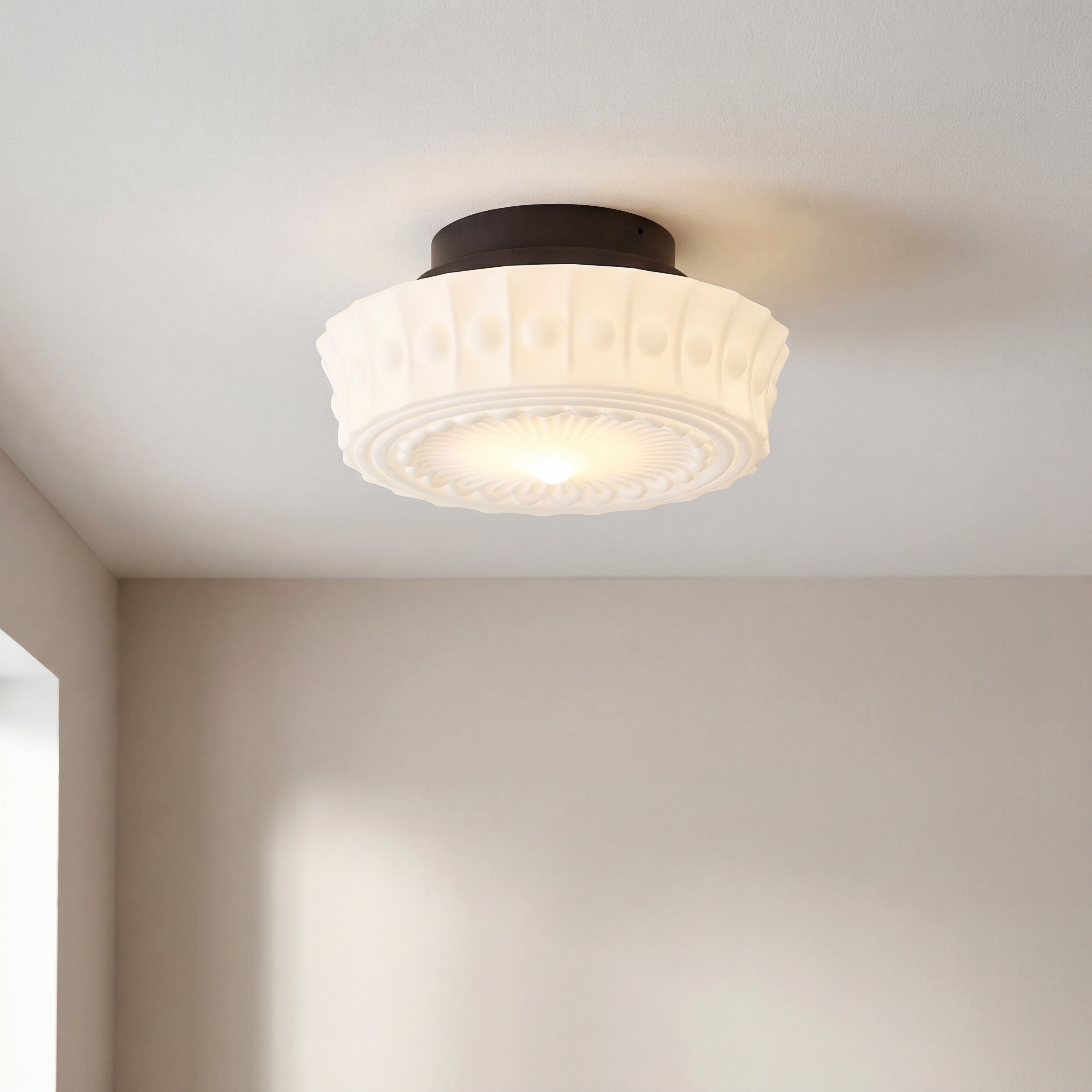 Vintage fransk hvid loftslampe
